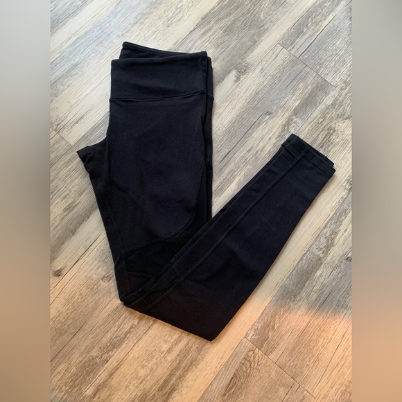 Alo Sheer Detail Black Leggings - Picture 7 of 12